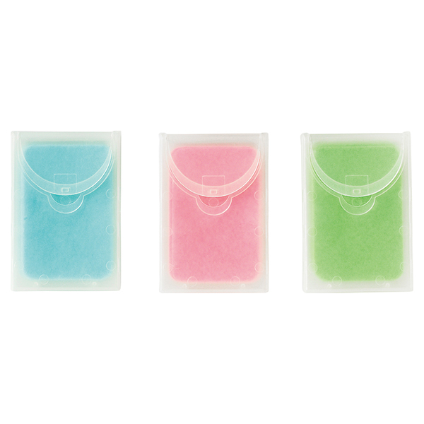 軽量でかさばらないコンパクトサイズの紙石鹸です。プラケース入りなので、外出時の手洗いに大活躍すること間違いなし!あったら嬉しい便利アイテムなので、イベントなどでノベルティとして配布することで喜んでいただけるでしょう。