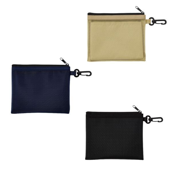 コンパクトサイズのセパレートメッシュポーチ。見せたい物と見せたくない物を分けて収納可能なのも、嬉しいポイントですね。