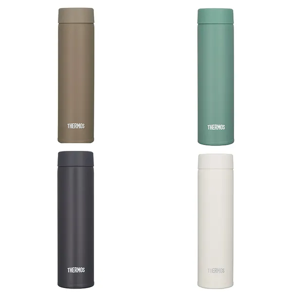 保冷・保温のできる軽量コンパクトサイズの真空断熱ポケットマグ。スリムなので小さめなカバンにも入れやすく最適の温度を長時間たのしめます。しっかり閉まるスクリュータイプ、口当たりのやさしい飲み口。スポーツ飲料もOKです。安心のサーモス製品なので、年齢問わず多くの方に喜んでいただけるノベルティグッズです。