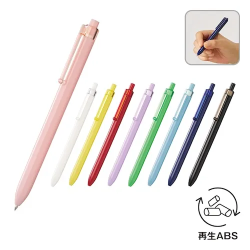 再生ABSを使用したシンプルな単色ボールペン。クリップ部分がスケルトンになっているのがポイントです。またカラー展開が豊富なため、企業カラーに合わせたご提案はもちろん、推し活グッズとしてのご提案にもおすすめです。ボディ部分にフルカラー印刷が可能で、企業ロゴやイベントロゴを入れたオリジナルノベルティをおつくりいただけます。
