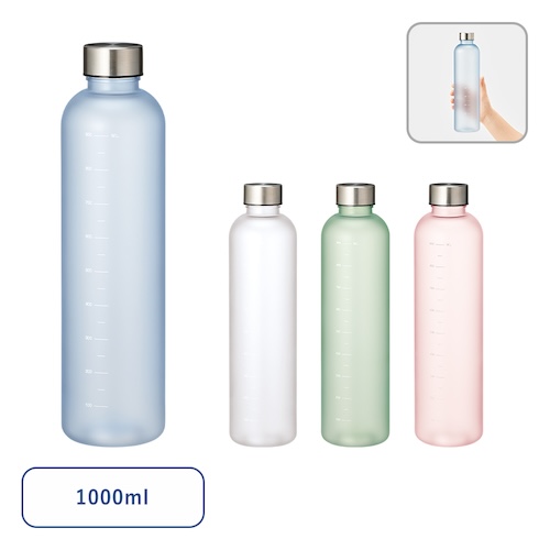 たっぷり1000ml入る、目盛り付フロストボトル。50ml単位の目盛りがついているので水分摂取量の目安として、シェイカー等分量目安としても使用可能です。本体に単色印刷が可能なため、ロゴやマークをいれればスポーツジムの入会特典や健康関連イベントのノベルティなどにもオススメです。